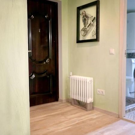 Prime 2Br/Ba Apt Next To Main Station & Olympic Center Liepaja Luaran gambar